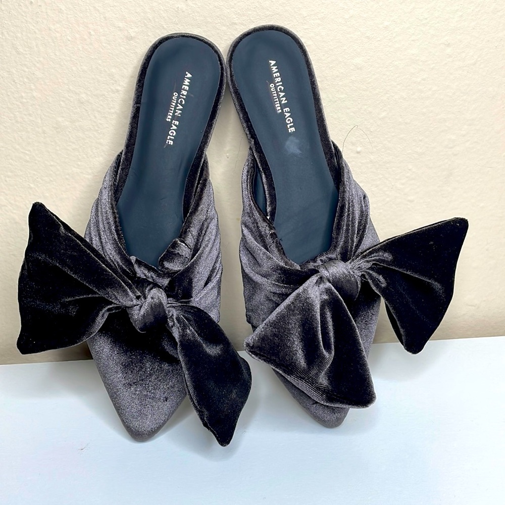 American Eagle shoes flat